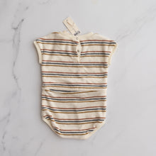 Load image into Gallery viewer, Quincy Mae Romper (6-12M)
