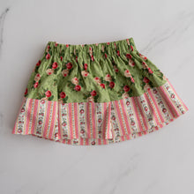 Load image into Gallery viewer, Reversible Floral Skirt (2Y)
