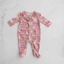 Load image into Gallery viewer, Gap Floral Onesie (0-3M)
