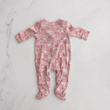 Load image into Gallery viewer, Gap Floral Onesie (0-3M)
