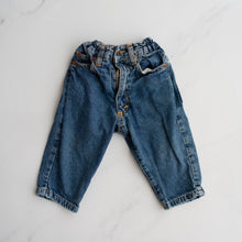 Load image into Gallery viewer, Vintage Ferugio Jeans (6M)
