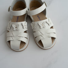 Load image into Gallery viewer, White Butterfly Sandals (US 9)
