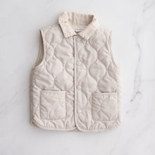 Load image into Gallery viewer, David Jones Quilted Vest (4Y)
