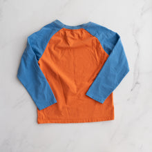 Load image into Gallery viewer, Surfy Shark Top (5-7Y)
