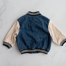 Load image into Gallery viewer, H&amp;M Sports Jacket (2Y)
