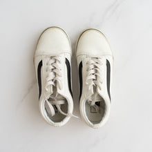 Load image into Gallery viewer, White Vans (US Y1)
