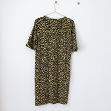 Load image into Gallery viewer, Leon &amp; Harper Leopard Dress (8-10)
