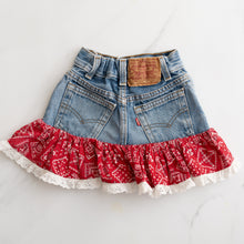 Load image into Gallery viewer, Vintage Levi&#39;s Handkerchief Skirt (12-18M)
