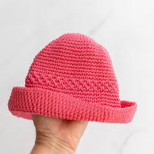Load image into Gallery viewer, Crochet 90's Style Hat (2-5Y)
