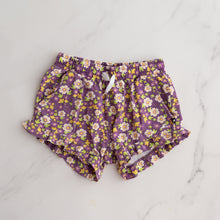Load image into Gallery viewer, Hello Stranger Shorts (12Y)
