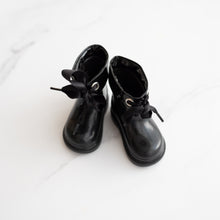 Load image into Gallery viewer, Igor Bimbi Boots (EU 21)
