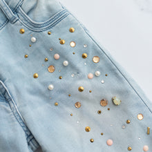 Load image into Gallery viewer, Monnalisa Embellished Jeans (6Y)
