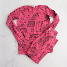 Load image into Gallery viewer, G.Nancy Cake Winter Pyjamas (7-9Y)

