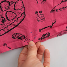 Load image into Gallery viewer, G.Nancy Cake Winter Pyjamas (7-9Y)
