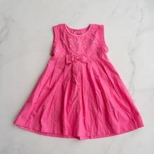 Load image into Gallery viewer, Pretty Pink Dress (3Y)
