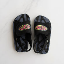 Load image into Gallery viewer, Billabong Sandals (EU 26)
