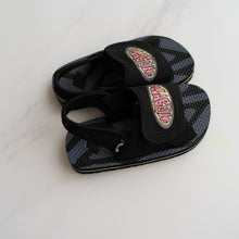 Load image into Gallery viewer, Billabong Sandals (EU 26)
