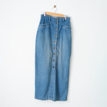 Load image into Gallery viewer, Vintage Denim Maxi Skirt (8-10)
