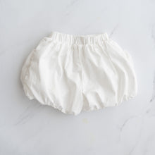 Load image into Gallery viewer, White Bubble Hem Shorts (6-7Y)
