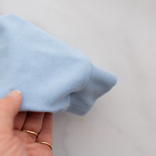 Load image into Gallery viewer, Blue Flower Jumper (6-7Y)
