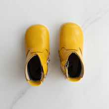 Load image into Gallery viewer, Bobux Rain Boot (EU 20)
