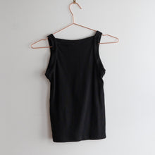 Load image into Gallery viewer, Caitlin Crisp Singlet (8)
