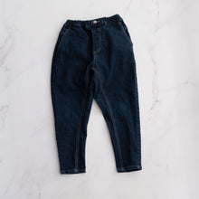 Load image into Gallery viewer, Dark Wash Jeans (7-8Y)
