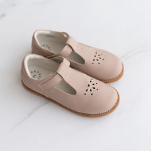 Load image into Gallery viewer, Pretty Brave Amelia Shoes (EU 33)
