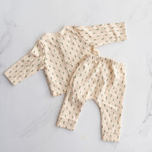 Load image into Gallery viewer, Petit Bateau Sweet Pea Set (3-6M)
