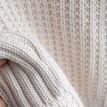 Load image into Gallery viewer, Weekend by Max Mara Wool Knit Jumper (8-14)
