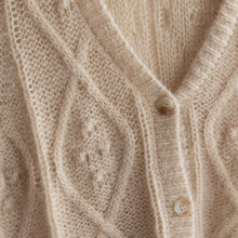 Load image into Gallery viewer, Lusciously Soft Wool Knit Vest (12-14)
