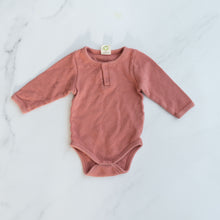 Load image into Gallery viewer, Nature Baby Onesie (0-3M)
