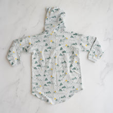 Load image into Gallery viewer, Mountain Range Hoodie (7-8Y)
