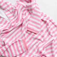 Load image into Gallery viewer, Mitty James Hooded Towel (8-10Y)
