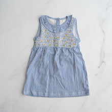 Load image into Gallery viewer, Pinstriped Smocked Dress (3-4Y)
