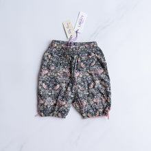 Load image into Gallery viewer, Lily Rose Liberty Print Pants (3-6M)
