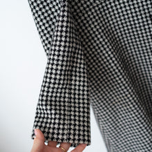 Load image into Gallery viewer, Alannah Hill Houndstooth Wool Coat (14-16)
